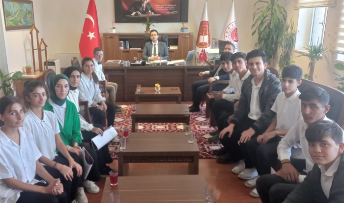 Kahta´da tiyatro ile uyuşturucu bağımlılığına dikkat çekiliyor