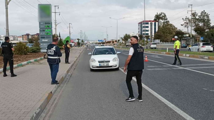 Adıyaman Emniyetinden şehrin birçok noktasında sıkı denetim