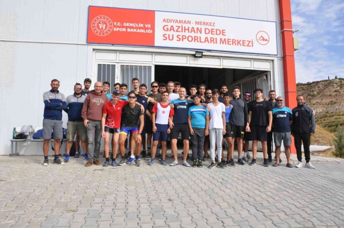 Atatürk Baraj Gölü Fenerbahçe´nin ikinci adresi haline geldi