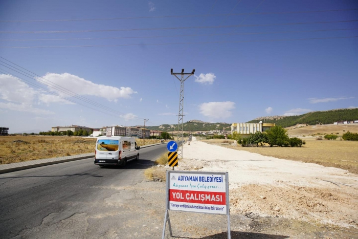 Esentepe´de yol genişletme çalışmaları devam ediyor