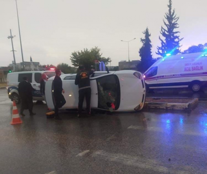 Adıyaman’da Kontrolden çıkan otomobil takla attı: 2 yaralı