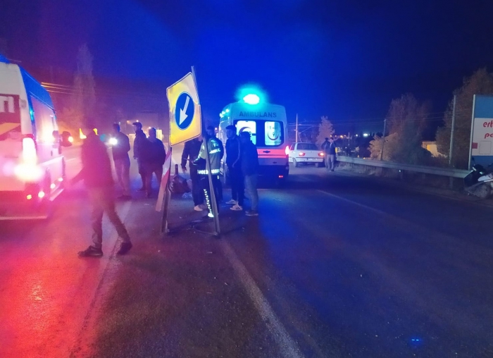 Motosiklet bariyere çarptı: 1 yaralı