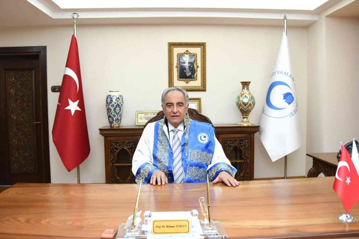 Rektör Turgut´un Öğretmenler Günü mesajı