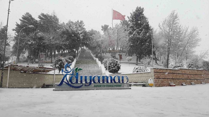 Adıyaman´da pazartesi günü okullar tatil