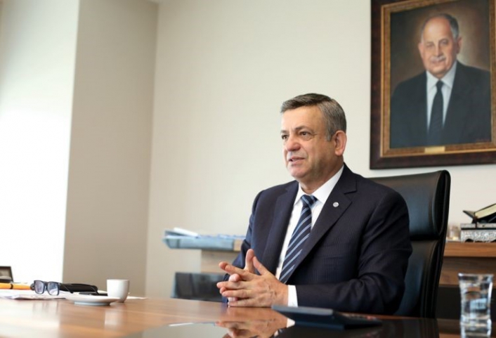 Erdemoğlu Ailesi´nden deprem bölgesine büyük yardım