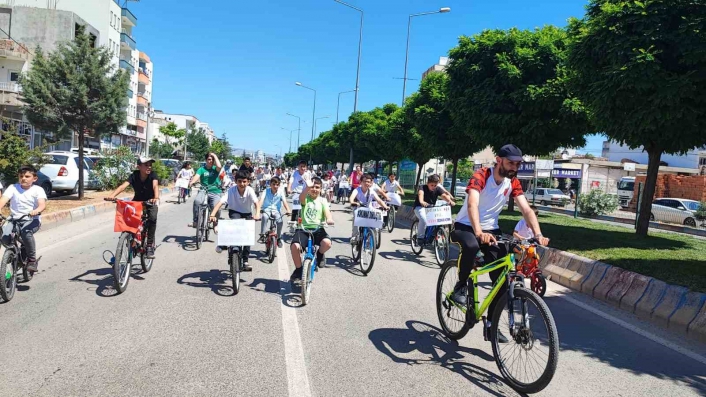 Adıyaman´da değerlere sahip çıkmak için pedal çevirdiler