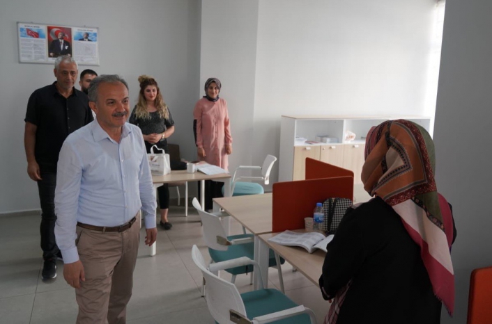 Adıyaman´da öğrencilere eğitim desteği