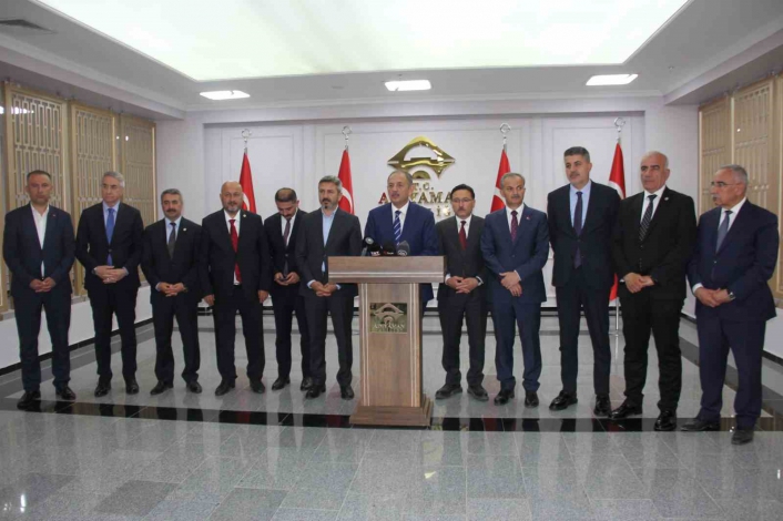 Bakan Özhaseki: