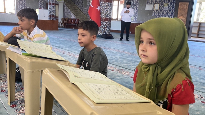 Deprem bölgesi Adıyaman´da, yaz Kur´an kursları başladı