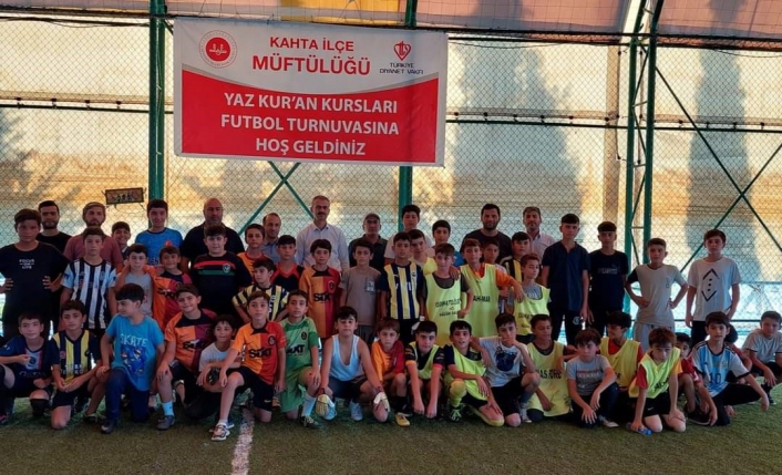 Kahta´da Yaz Kur´an Kursları futbol turnuvası başladı