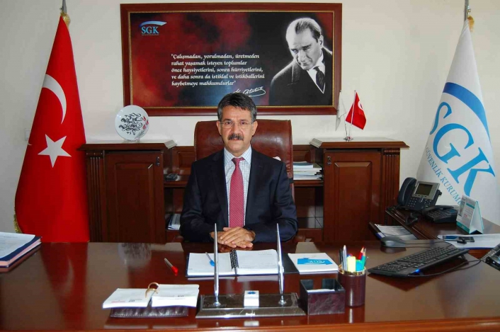 SGK Müdürü Tekin´den `erteleme´ açıklaması