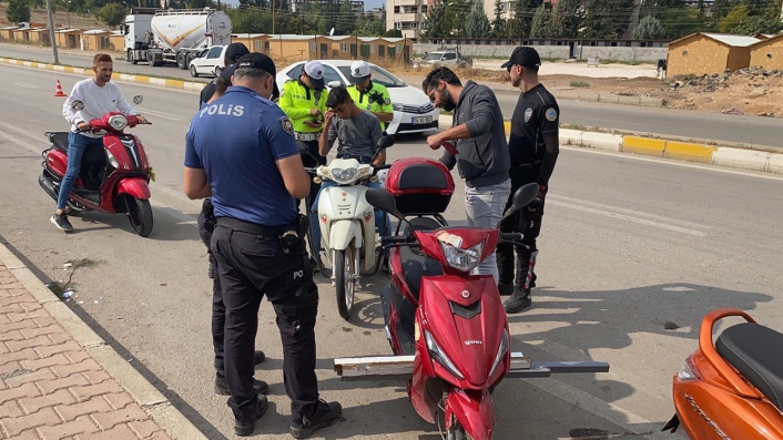 Adıyaman´da asayiş denetimleri sıklıkla devam ediyor