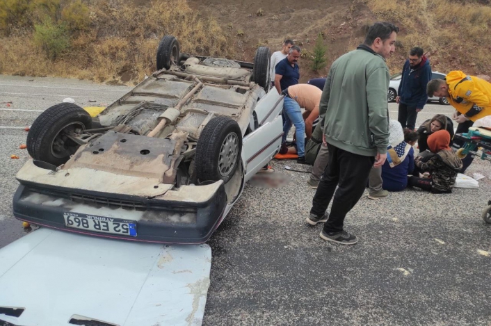 Adıyaman´da otomobil takla attı: 5 yaralı