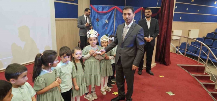Minik öğrenciler için mezuniyet töreni düzenlendi