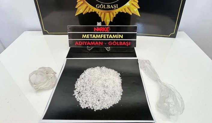 Şehirlerarası otobüsteki uyuşturucuya 2 gözaltı