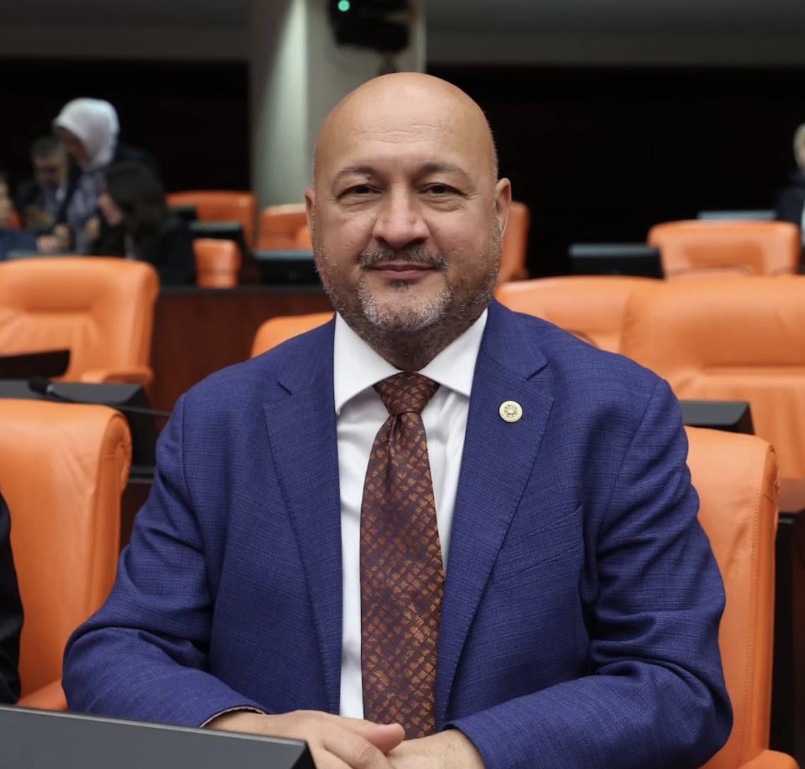 AK Parti’nin Kuruluş Yıldönümünde Resul Kurt’tan Birlik ve Hizmet Mesajı
