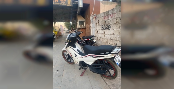 Park halindeki motosiklet çalındı