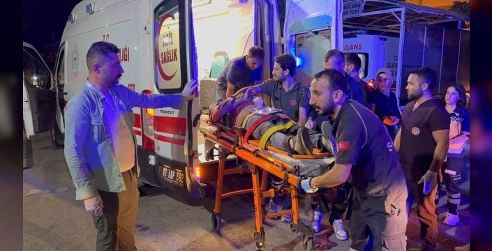Kontrolden çıkan otomobil şarampole yuvarlandı: 2 ağır yaralı