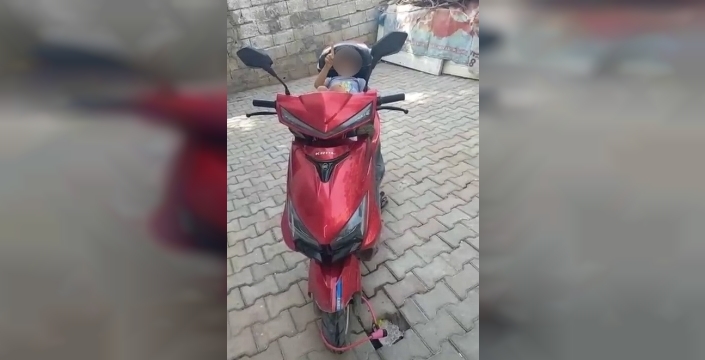 Park halindeki motosiklet çalındı