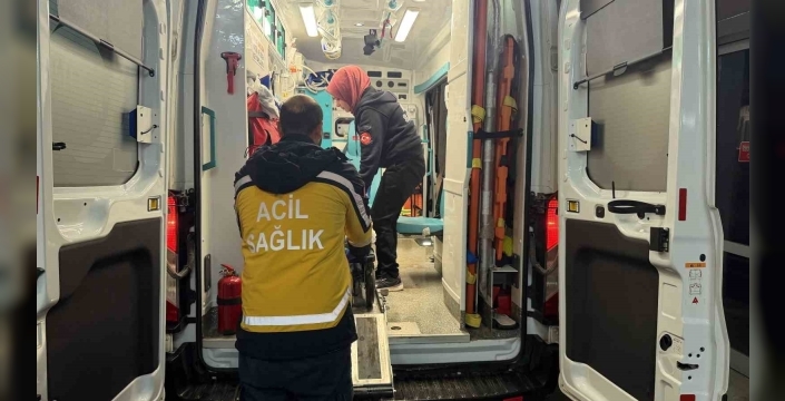 Adıyaman’da iki otomobil çarpıştı: 2 yaralı