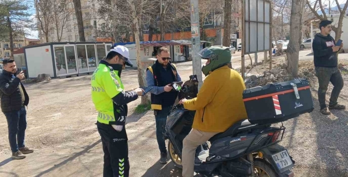 Gölbaşı’nda trafik uygulamaları devam ediyor