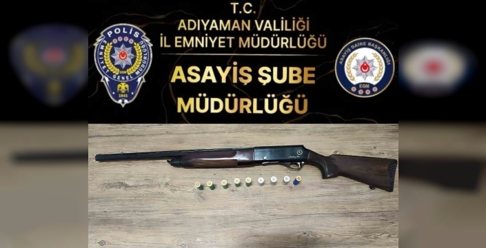 Kız kardeşinin iş yeri önünde havaya ateş açan şahıs yakalandı