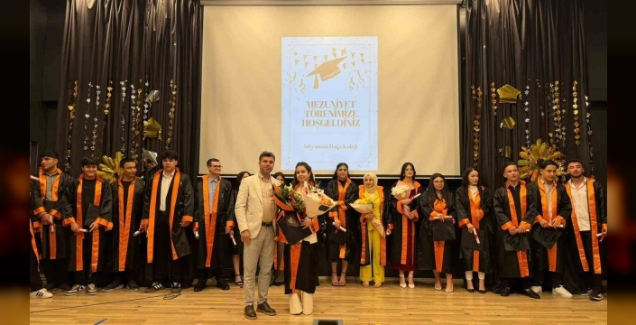Doğa Kolejinde mezuniyet coşkusu yaşandı