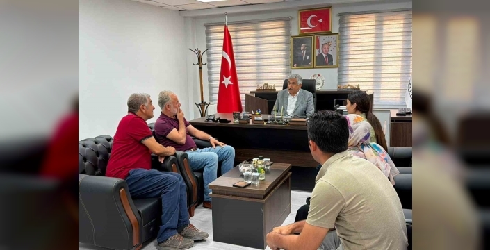 Başkan Hallaç, hemşehri buluşmalarında vatandaşlarla bir araya geliyor