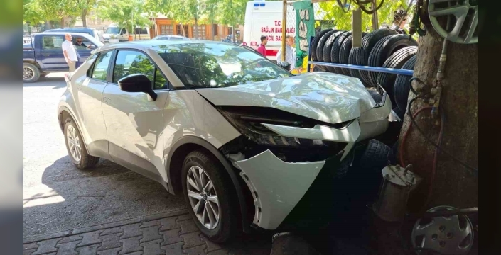 Adıyaman’da otomobilin çarptığı yaya yaralandı