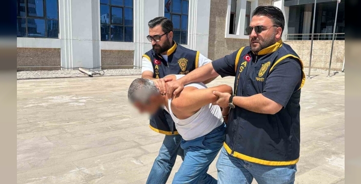 Cinayet zanlısı adliyeye sevk edildi