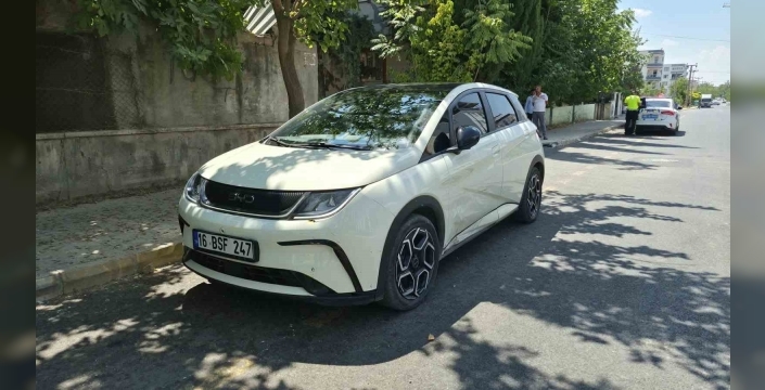 Motosiklet ile otomobil çarpıştı: 1 Yaralı