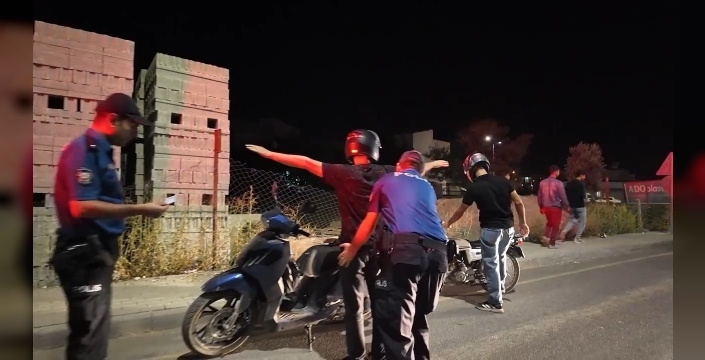 Asayiş uygulamasında 2 aranan şahıs yakalandı