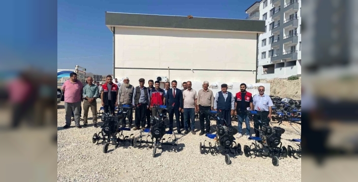Besni’de üretici ve fırıncılara ekipman desteği