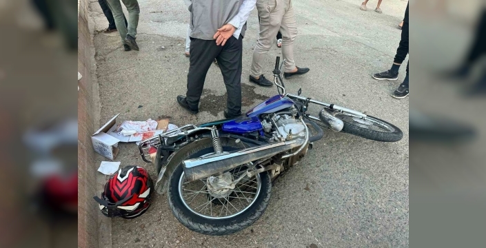 İki motosiklet çarpıştı: 2 yaralı