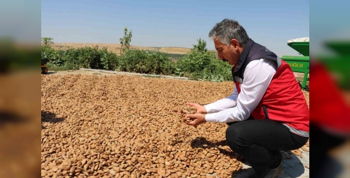Kahta’da tarımsal mekanizasyon destekleri çiftçilere kazandırıldı
