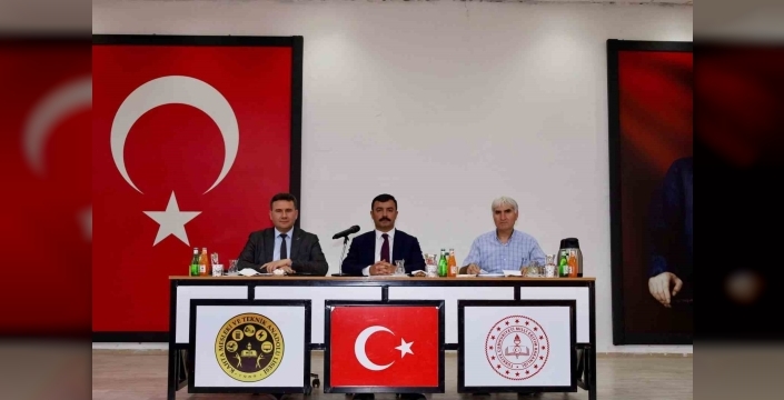 Kahta’da yeni eğitim yılı öncesi hazırlıklar değerlendirildi