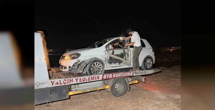 Kaza sonrası aracı bırakıp kaçtılar