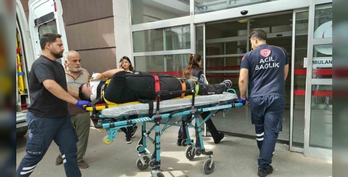 Motosiklet devrilerek sürüklendi: 1 yaralı