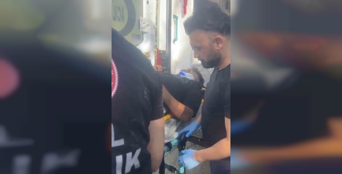 Otomobil şarampole yuvarlandı: 2 yaralı