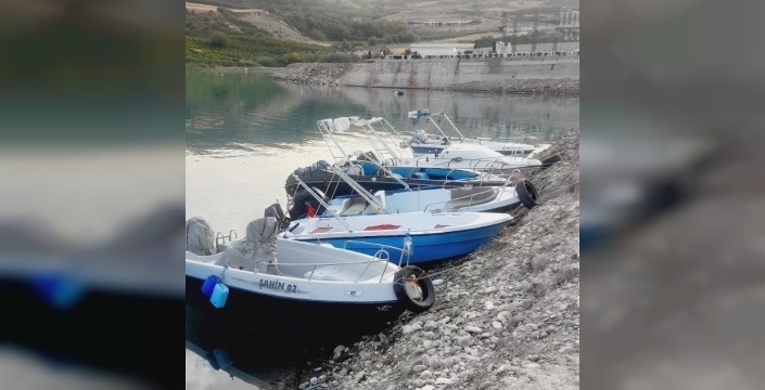 Zabıtanın uyarısının ardından teknecilerden liman çağrısı