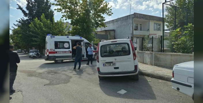Adıyaman’da kamyonet ile motosiklet çarpıştı: 2 yaralı