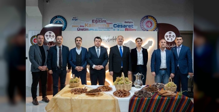 Besni üzümünün katma değerini artıracak yol haritası hazırlanıyor