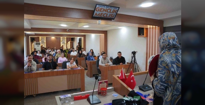 Kahta Belediyesi Gençlik Meclisi’nden anlamlı buluşma