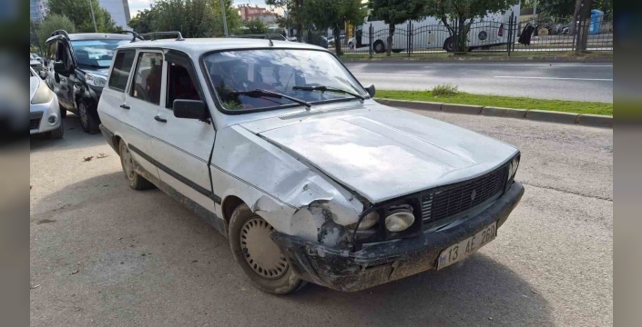 Otomobil ile elektrikli bisiklet çarptı: 1 yaralı